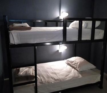 Tha Sut Hostel | Bedcabin Hostel