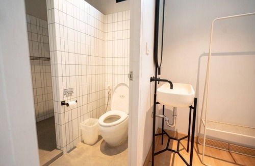 Chana Songkhram Hostel | Bedspread Hostel - Adults Only