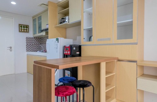 Ciputat Apartment | Best Price 2BR Apartment at Breeze Bintaro Plaza Residences By Travelio