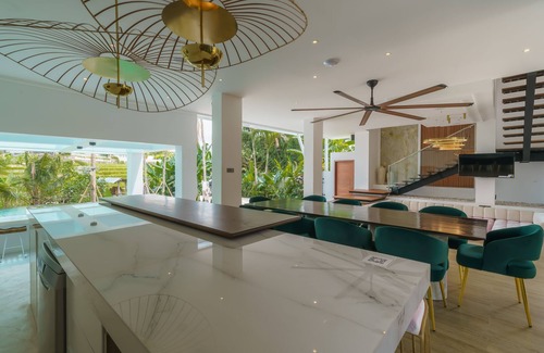 Padonan Villa | Casa Infinito