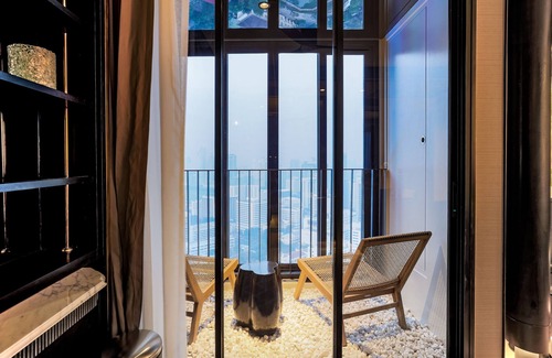 Siam Condo | Colonial Luxury designed room, next to MRT Samyan