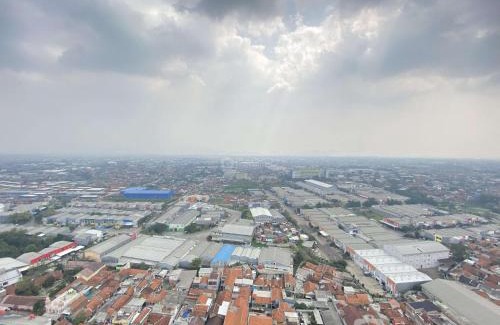 Cibaduyut Apartment | Comfy 2BR at Apartemen Mekarwangi Square Cibaduyut By Travelio