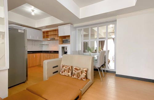 Karet Apartment | Comfy and Elegant 2BR The Wave Kuningan Apartment