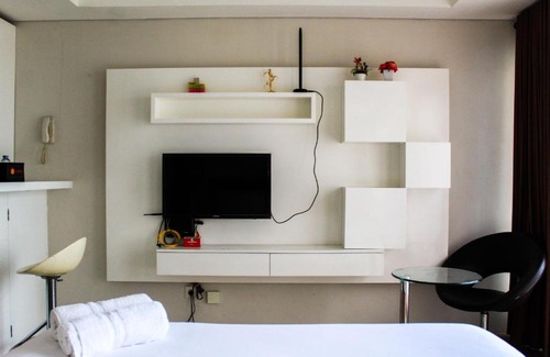 Ciputat Apartment | Comfy Studio Apartment at Bintaro Plaza Residence By Travelio