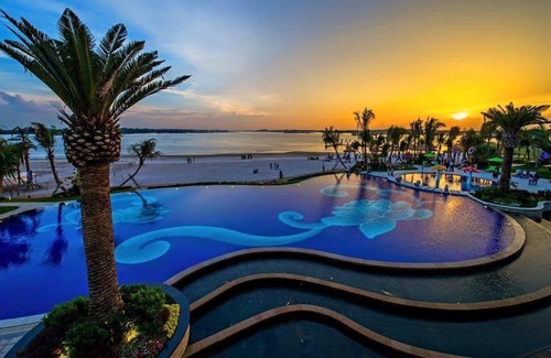 Central District Apartment | Cozy home country garden danga bay