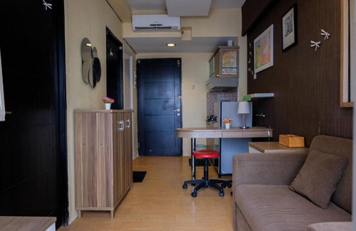 Binong Apartment | Cozy Stay 2BR Apartment @ Paragon Village By Travelio
