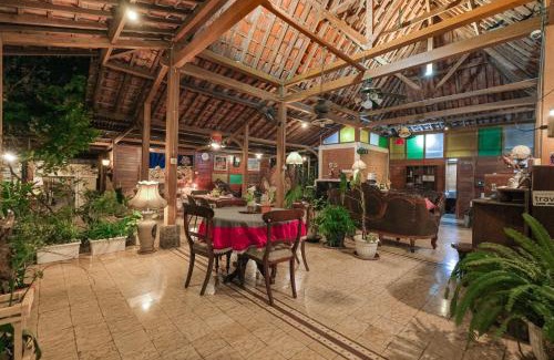 Semarang Bed & Breakfast | Djajanti House