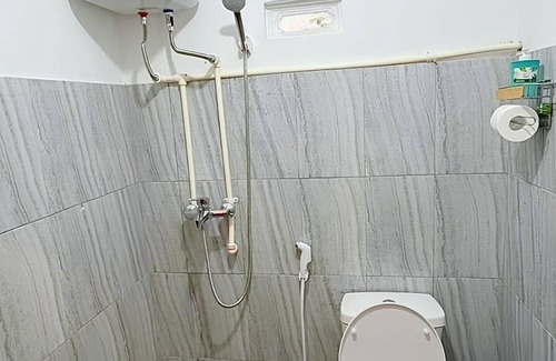 Ngaglik Hostel | Djuragan Kamar Halona