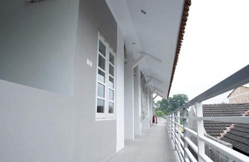 Sleman Hostel | DJURAGAN KAMAR NOGOTIRTO