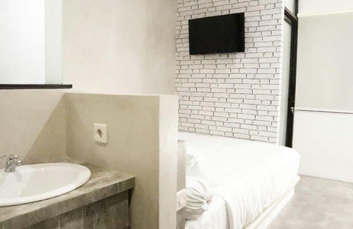 Laweyan Hostel | DPARAGON KERTEN
