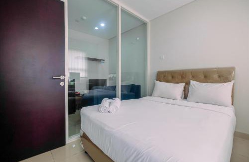 Pondokcina Apartment | Elegant with Modern Design 1BR Apartment at Atlanta Residences By Travelio