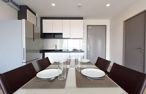 Central Pattaya Apartment | Exclusive Sea View 2 Bed Room High Floor 2 Balcony