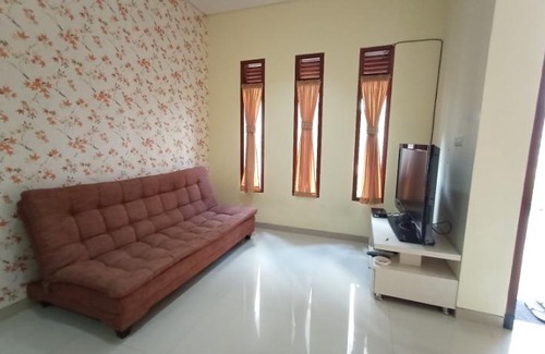 Sidomulyo Hotel | Full House at Villa Wukir 12 by N2K