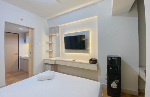 Jatingaleh Apartment | Fully Furnished 1BR The Alton Apartment By Travelio