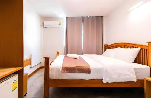 Chana Songkhram Apartment | GO INN Thanon Khaosan