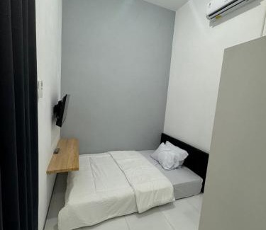 Ponorogo Hostel | Han Gang Syariah