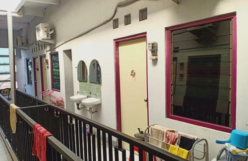 Surabaya House | Homestay Mentari Women Only