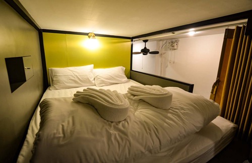Talat Noi Hostel | Hostel ∙ 8 guests
