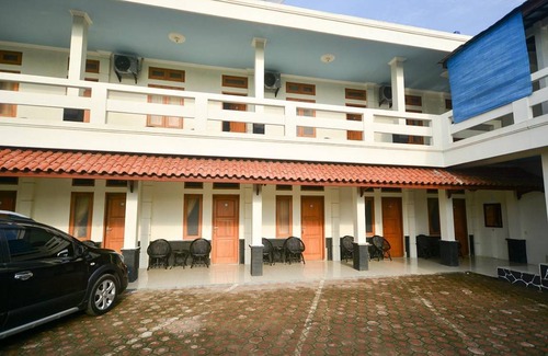 Pangandaran Hotel | Hotel ∙ 3 guests
