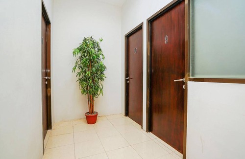Gubeng Hotel | Hotel ∙ 4 guests