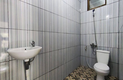 Wonosari Hotel | Hotel O Homestay Baronsari