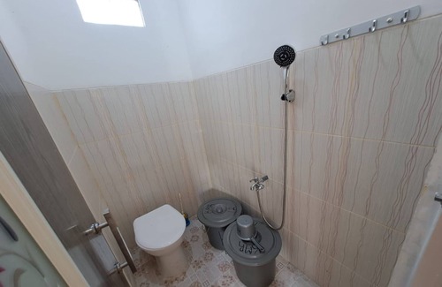 Tulang Bawang Hotel | Hotel O Venus Homestay Syariah Near Universitas Megou Pak Tulang Bawang
