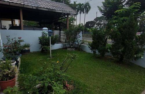 Padang House | House ∙ 2 bedrooms ∙ 4 guests