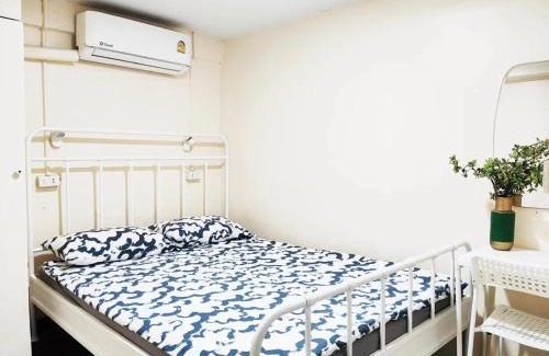 Bang Rak Hostel | Infinite Idol Home