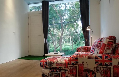Lamai House | Jungle White House 丛林小白宫