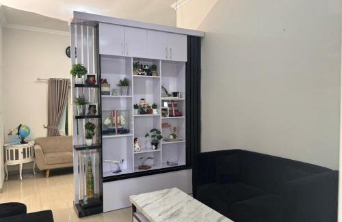 Yogyakarta House | Karenra Guest House di Pusat Kota, Dengan 3 Kamar