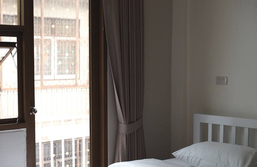 Bang Lamphu Lang Hostel | Krung Tone Hostel