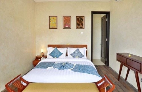 Kampial House | Lavish & Spacious MRC 2-Bedroom Villa #C11