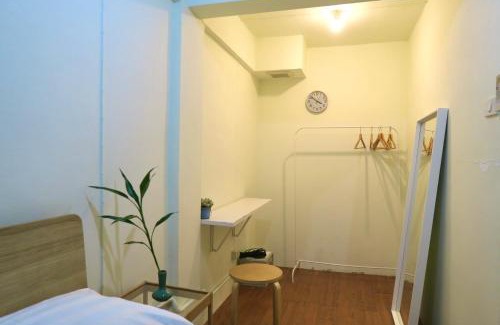 Silom House | Les Fleurs Bangkok Hostel