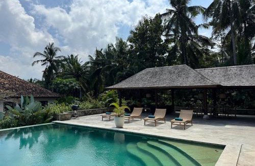 Suraberata Villa | Luxury Villa with Pool, Yoga, Jungle activities & Surf near Balian Beach