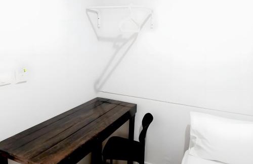 Wat Bowon Niwet Hostel | Mitr Inn Khaosan Road - มิตรอินน์ ถนนข้าวสาร