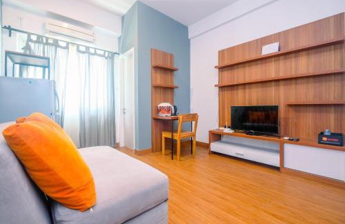 Pondokcina Apartment | Modern Furnished @ 1BR Margonda Residence 1 Apartment By Travelio