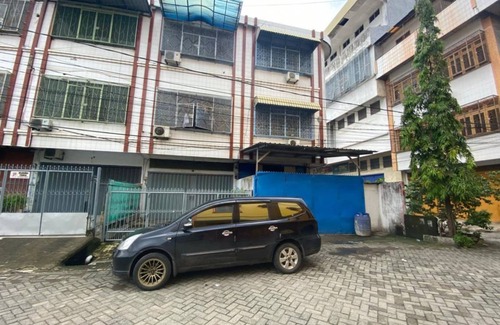 Makassar House | Motel ∙ 8 guests