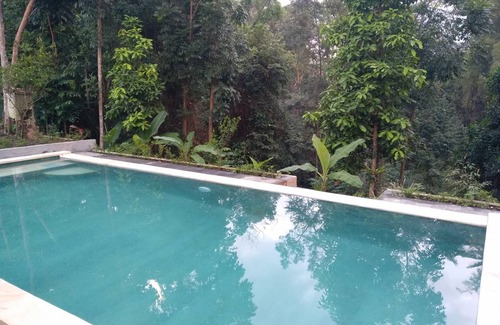 Ubud City-Centre House | Motel ∙ 8 guests