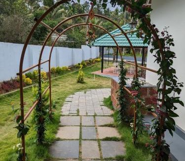 Vayittiri Hostel | Multiple Stories, Wayanad