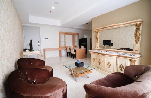 Surabaya Apartment | Nice 3Br Connected To Mall At Grand Sungkono Lagoon Apartment