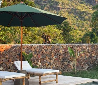 Sumbawa Barat Villa | NIRA Surf Villas