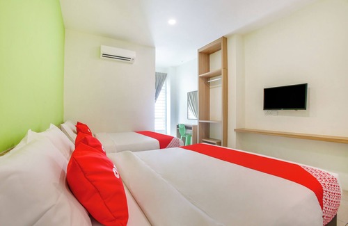 Batu Ferringhi Hotel | OYO 497 ESQ Ferringhi Hotel