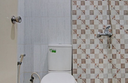 Kediri Hotel | OYO 92123 Chikam House Syariah
