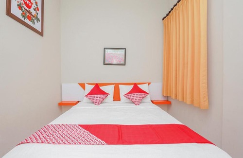 Surabaya Hotel | OYO flagship 748 Comfitel Tenggilis