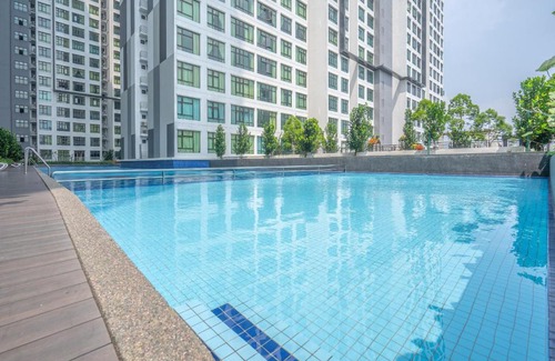 Kempas Apartment | OYO Home 89458 Amazing 2br D'summit Residence