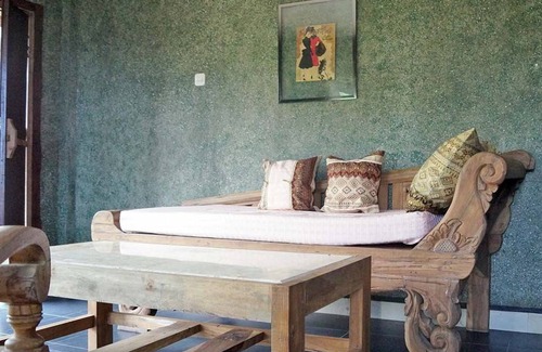 Senggigi Resort | Private room ∙ 3 guests