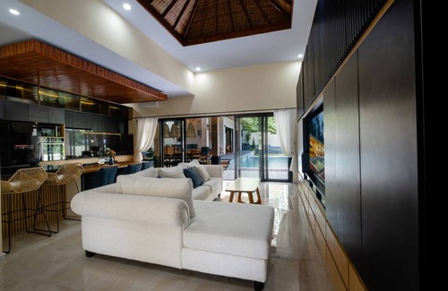 Melaya Resort | Private room ∙ 4 guests