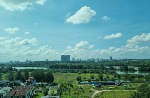 Central District Apartment | Puteri Square