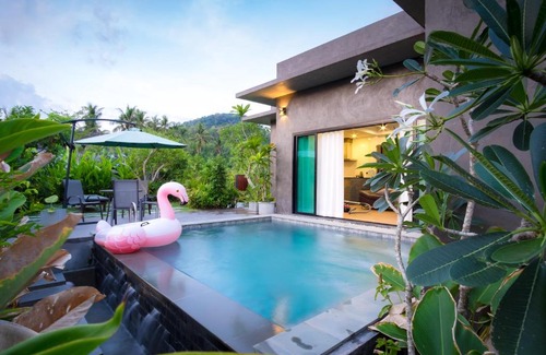 Ban Khlong Haeng Villa | Raksa Private Pool Villa