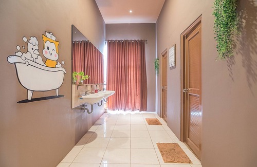 Pangandaran Hostel | RedDoorz Hostel @ Grand Pangandaran